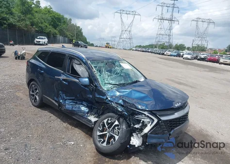 2023 Kia Sportage Hybrid Ex z USA, uszkodzony, nr VIN KNDPVCAG9P7072166